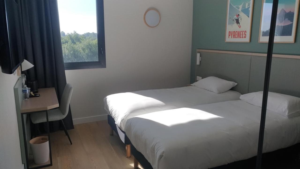 Hotel Kyriad Bordeaux Nord Eulalie 3*